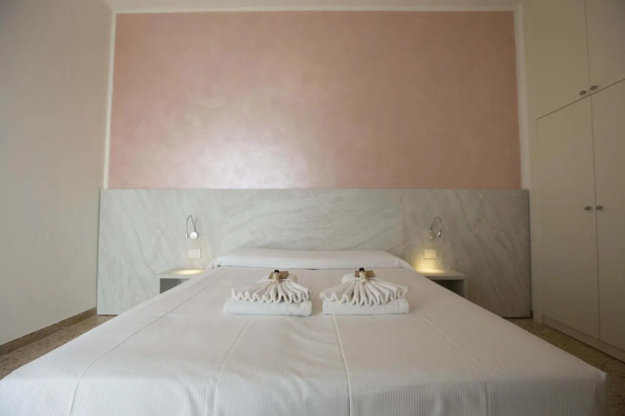 Hotel Confort リミニ